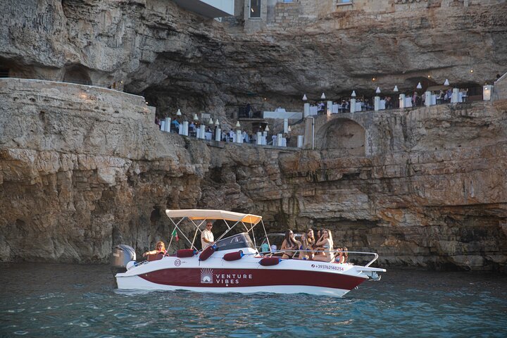 Monopoli Shared 2.5-Hour Boat Experience with Local Aperitif