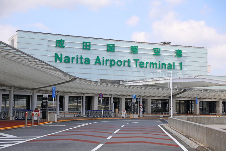 Private transfer from Narita Airport to Tokyo