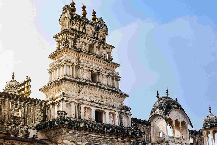 Pushkar City Tour With Camel Safari Lunch and Guide