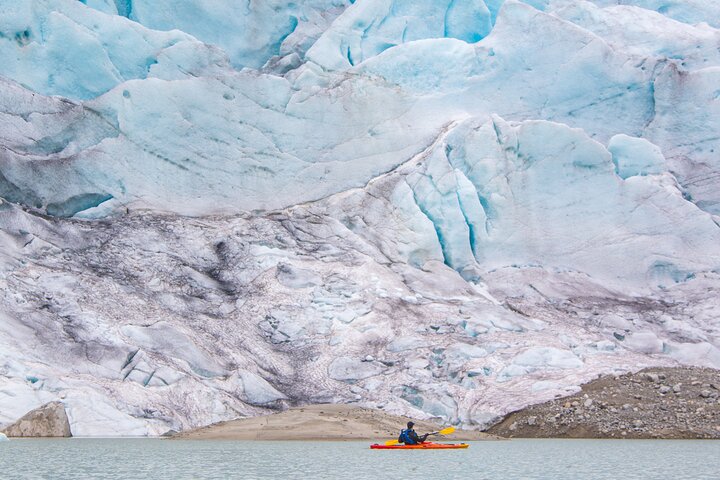 Glacier Kayaking in Folgefonna
