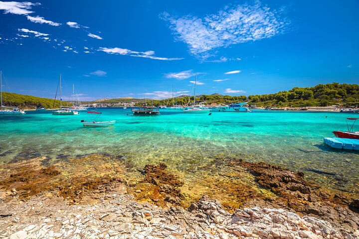 Private tour from Hvar Blue cave & paklinski islands