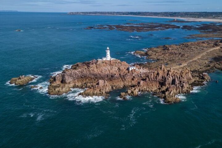 Jersey Island Road Trip Guidebook-St Helier, St Ouens Bay & Coast