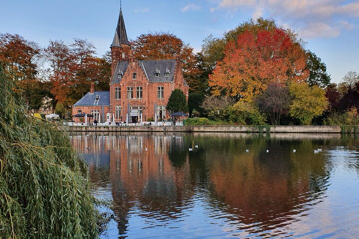 Guided boat trip and walk