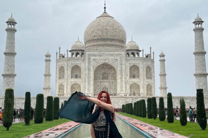 Same day Taj Mahal memorable Agra tour from Delhi