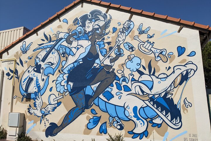 2 Hour Walking Tour in the Old Town of Antibes