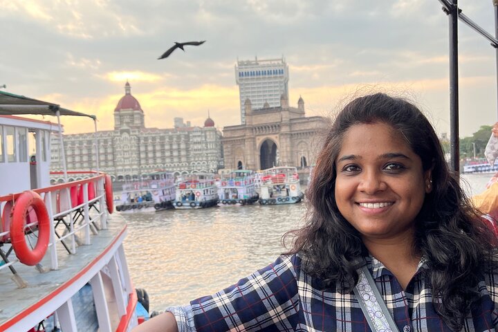 Private Mumbai City Tour with Guide and Transport
