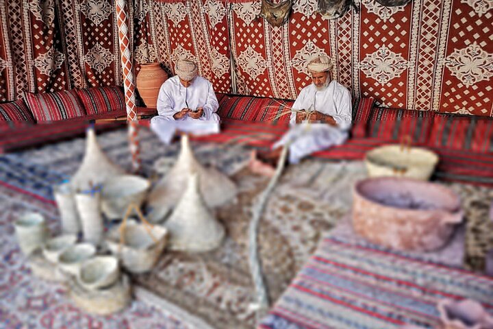 Nizwa and Oman's Grand Canyon: Full-Day Adventure