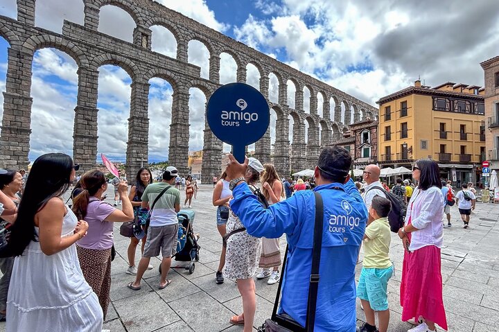 From Madrid: Toledo & Segovia Day Tour with Lunch & Tickets