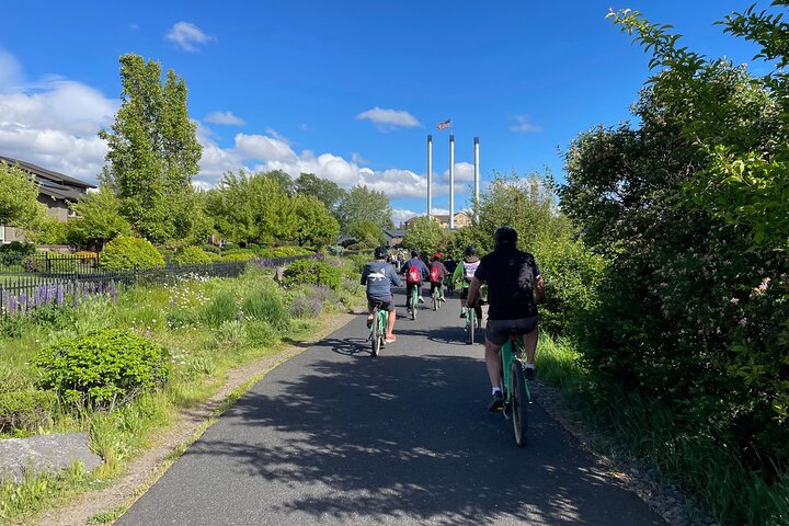 "Ride the River" Guided E-Bike Tour of Bend