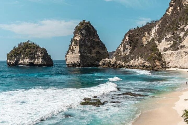 One Day Trip Nusa Penida Bali with All Inclusive