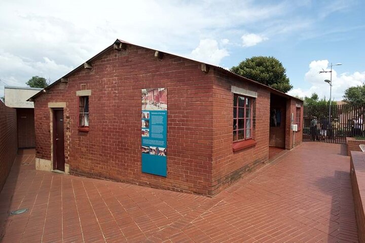 Apartheid Museum and Soweto Tour in Johannesburg
