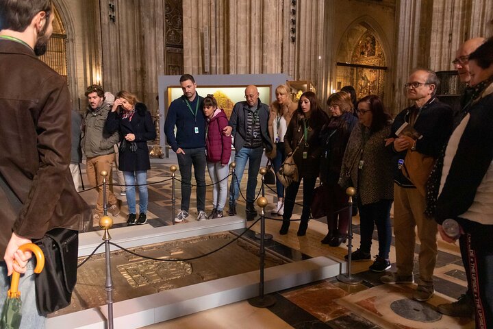 Alcazar and Cathedral of Seville Tour with Skip the Line Tickets