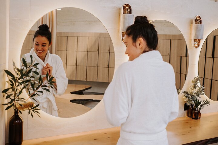 Peninsula Hot Springs Spa Experience and Express Transfer Shuttle