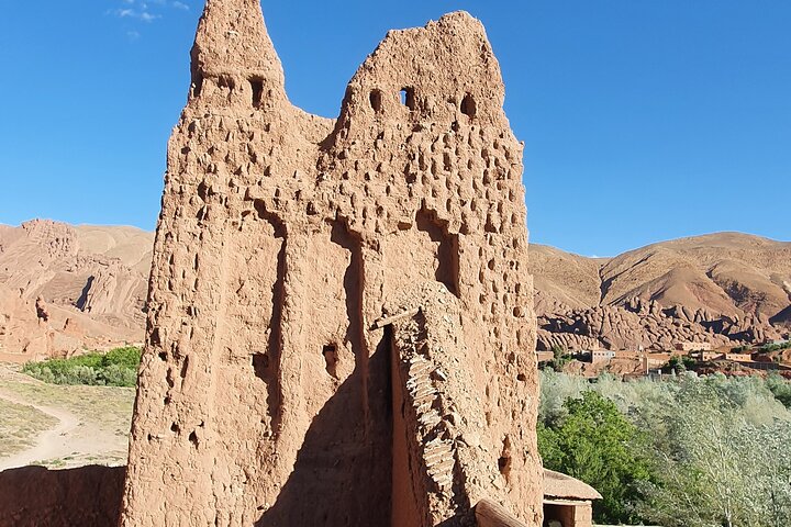 Dades Gorge - Roses Valley -1000 Kasbah ruins Trek