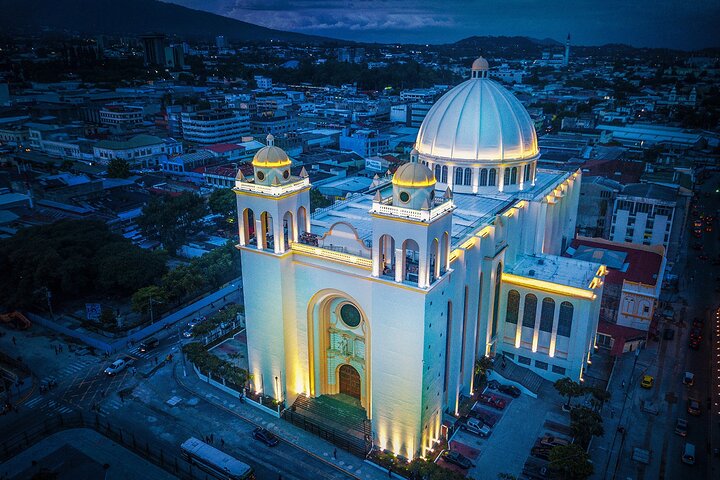 San Salvador Layover City Sightseeing Tour