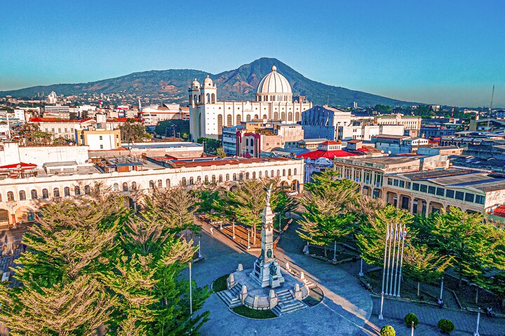 San Salvador Layover City Sightseeing Tour