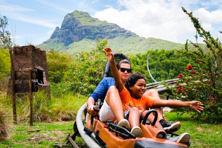 Wild South West Tour : SAFARI & TULAWAKA CASELA PARK & LE MORNE