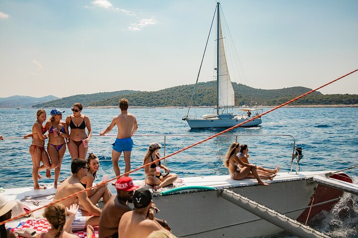 Full-Day Catamaran Cruise to Hvar & Pakleni Islands with Food and free Drinks