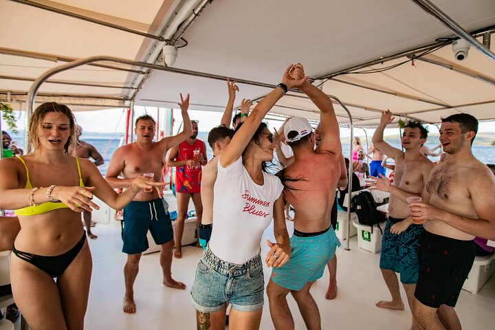 Full-Day Catamaran Cruise to Hvar & Pakleni Islands with Food and free Drinks