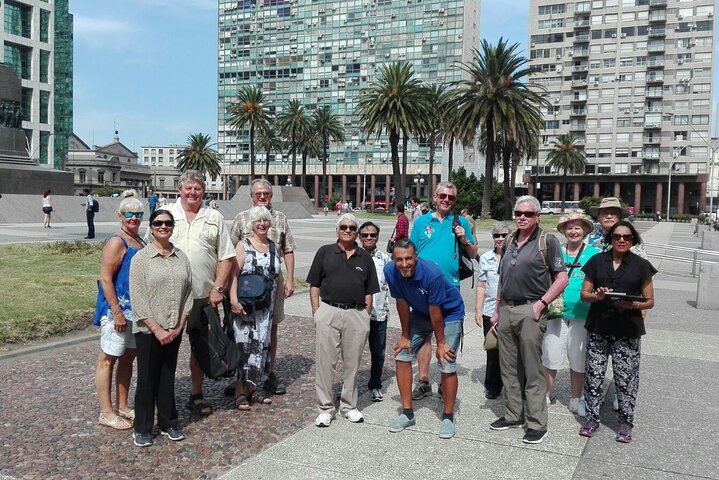Montevideo in Style: Private City Tour for Cruise Passengers