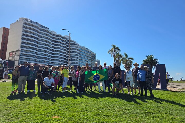 Montevideo Highlights: Shared City Tour for Cruise Passengers
