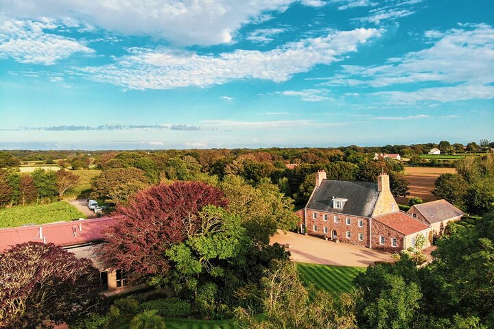 Tour and Tasting Experience