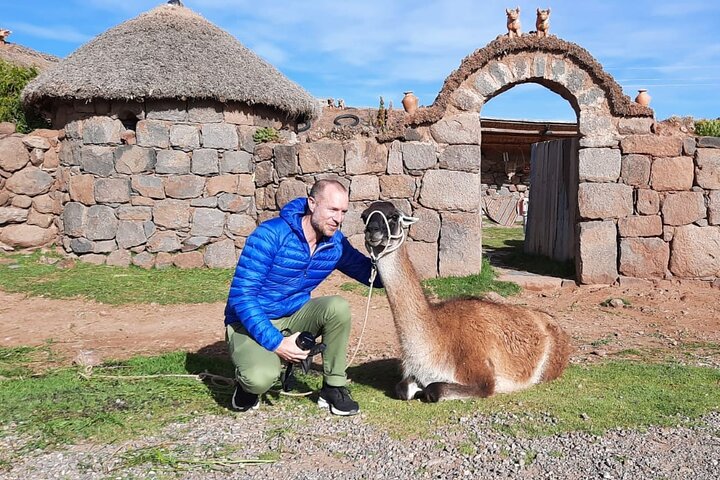 Chullpas Tour of Sillustani Inca Cemetery