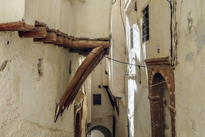 Discover Algiers on a Private Tour – Casbah, downtown and more