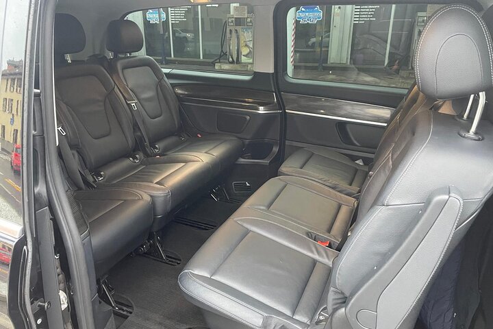 Luxury Private day Transfer from Malpensa Airport to Milan center