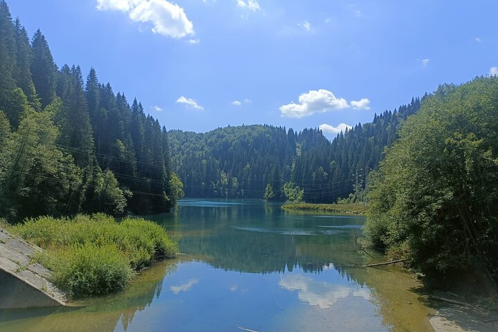 Gorges, Caves and Mountains Private Tour with Archery Experience