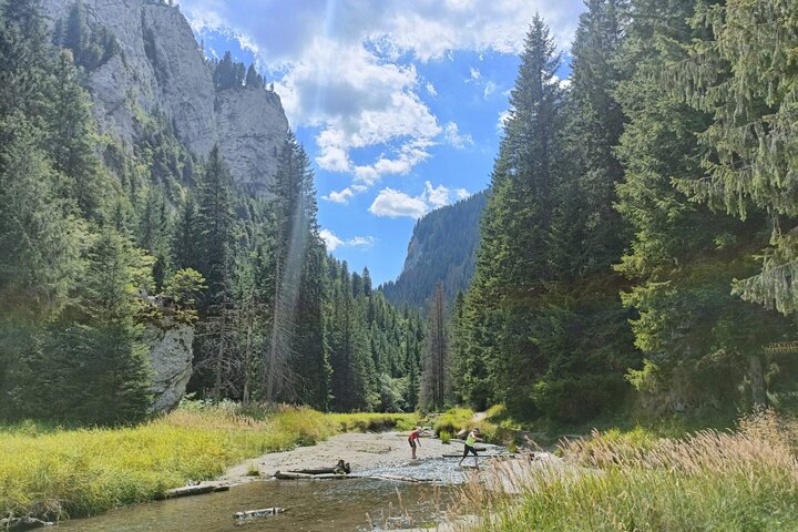 Gorges, Caves and Mountains Private Tour with Archery Experience