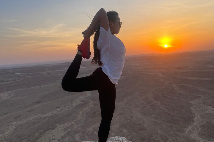 Edge of the World Riyadh Tour with Camel Ride, Bat Cave & Dinner