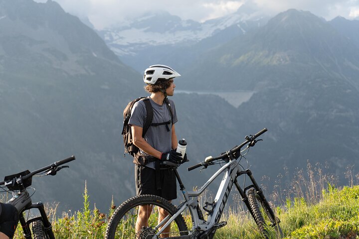 Chamonix: Mont-Blanc Panorama E-bike Tour (Beginner)