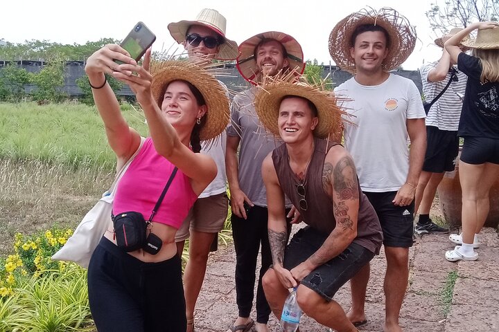 KAMPOT: Pepper farm. Cave. Secret Lake. Kep Crab market & Salt..