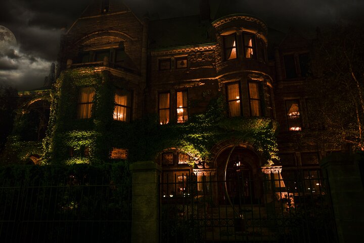 Macabre, Murder, & Mayhem in Motor City : Detroit Ghost Tour