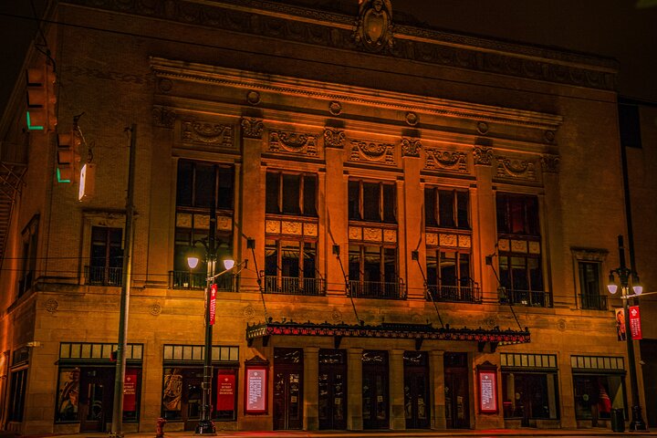 Macabre, Murder, & Mayhem in Motor City : Detroit Ghost Tour