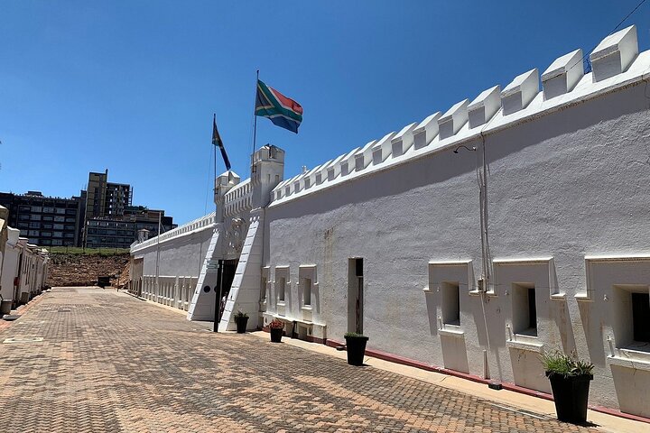 Full-Day Guided Tour of Soweto, Johannesburg and Apartheid Museum