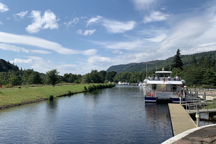 Loch Ness Urquhart Culloden Clava Cawdor Whisky tasting Inverness