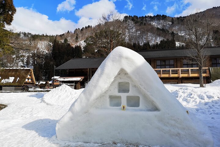 World Heritage Shirakawa-go Perfect Guided Tour from Kanazawa