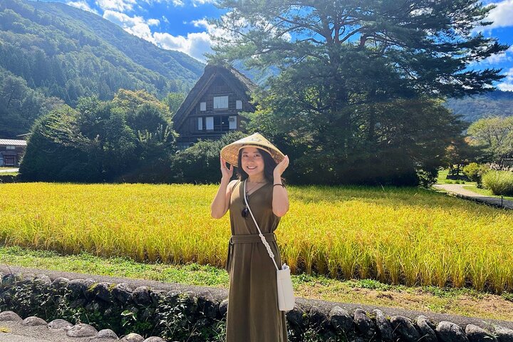 World Heritage Shirakawa-go Perfect Guided Tour from Kanazawa