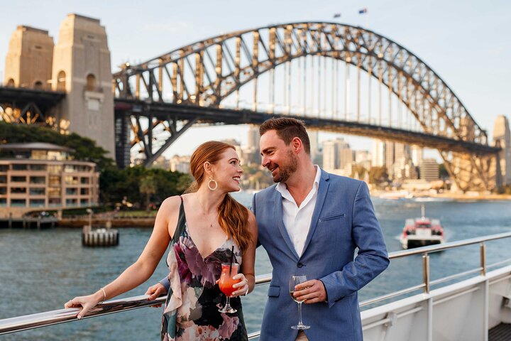 Sydney Harbour 3-Course Early Dinner Cruise from Darling Harbour