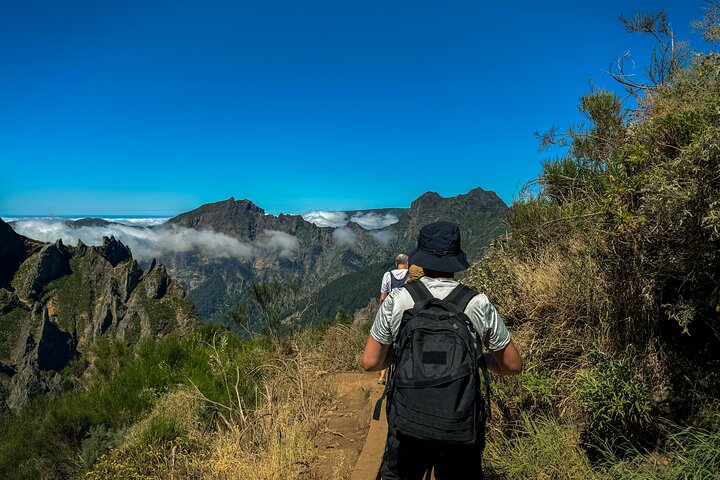 Pico do Areeiro to Pico Ruivo (PR 1) - Hiking Tour in Madeira