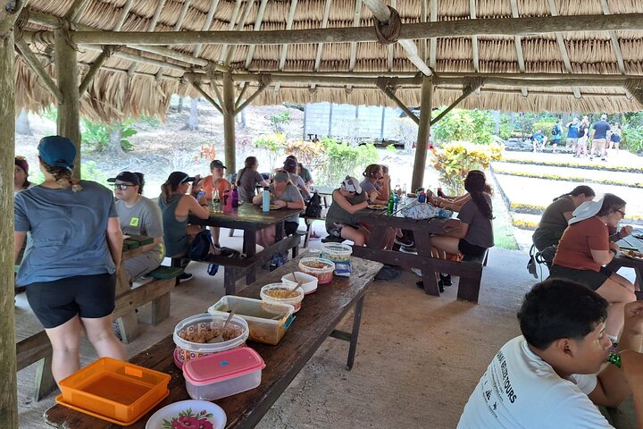 Guided Lamanai Mayan Ruins Belize Tours with Lunch