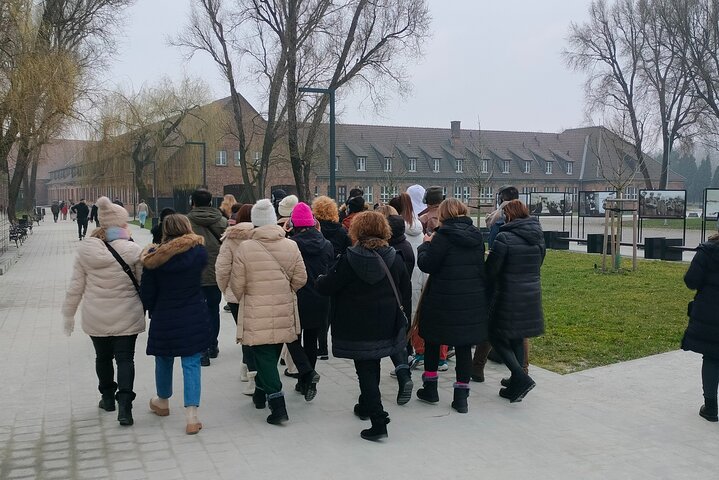 One Day Tour to Auschwitz-Birkenau from Warsaw by Car