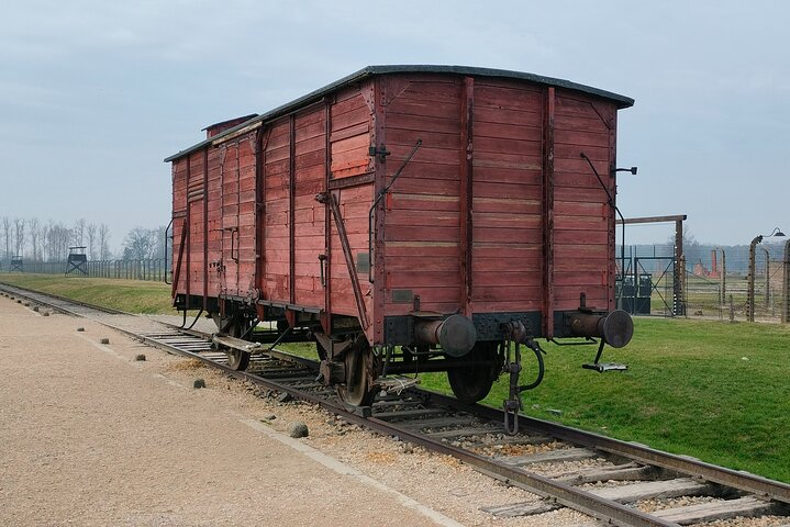 One Day Tour to Auschwitz-Birkenau from Warsaw by Car