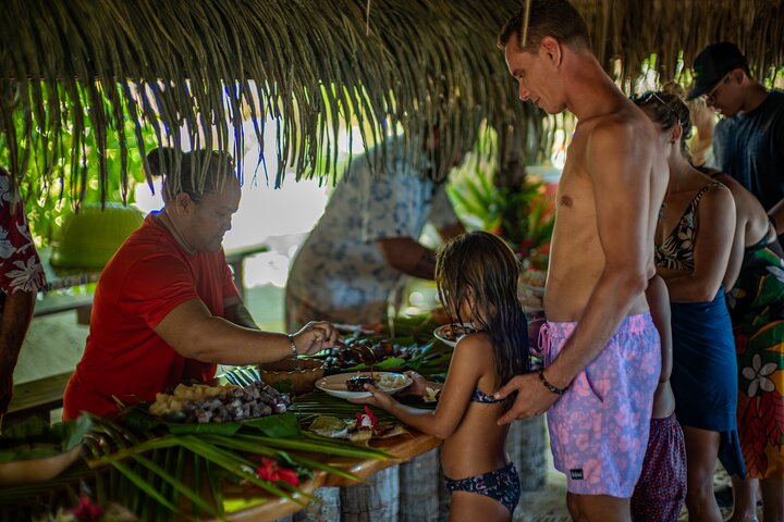 Bora Bora Full Day Snorkeling with Lunch