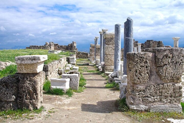 Semi-Private Tour to Pamukkale, Hierapolis, Laodicea with Lunch