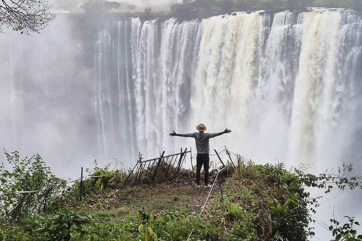 Overnight Adventure at Calandula Falls and Black Rocks