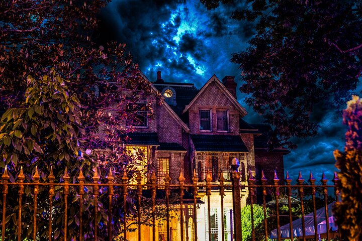 Rust, Rebels & Ruins: Raleigh Ghost Tours