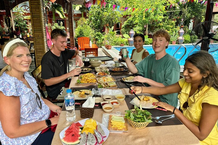 Full-Day Ninh Binh Highlights Tour from Hanoi